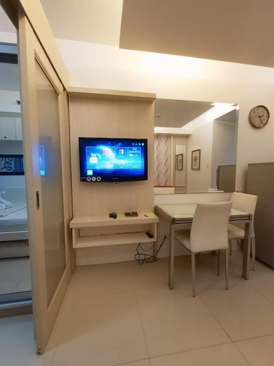Sea Residences Moa Pasay City - Myra Condotel Пасай Екстериор снимка