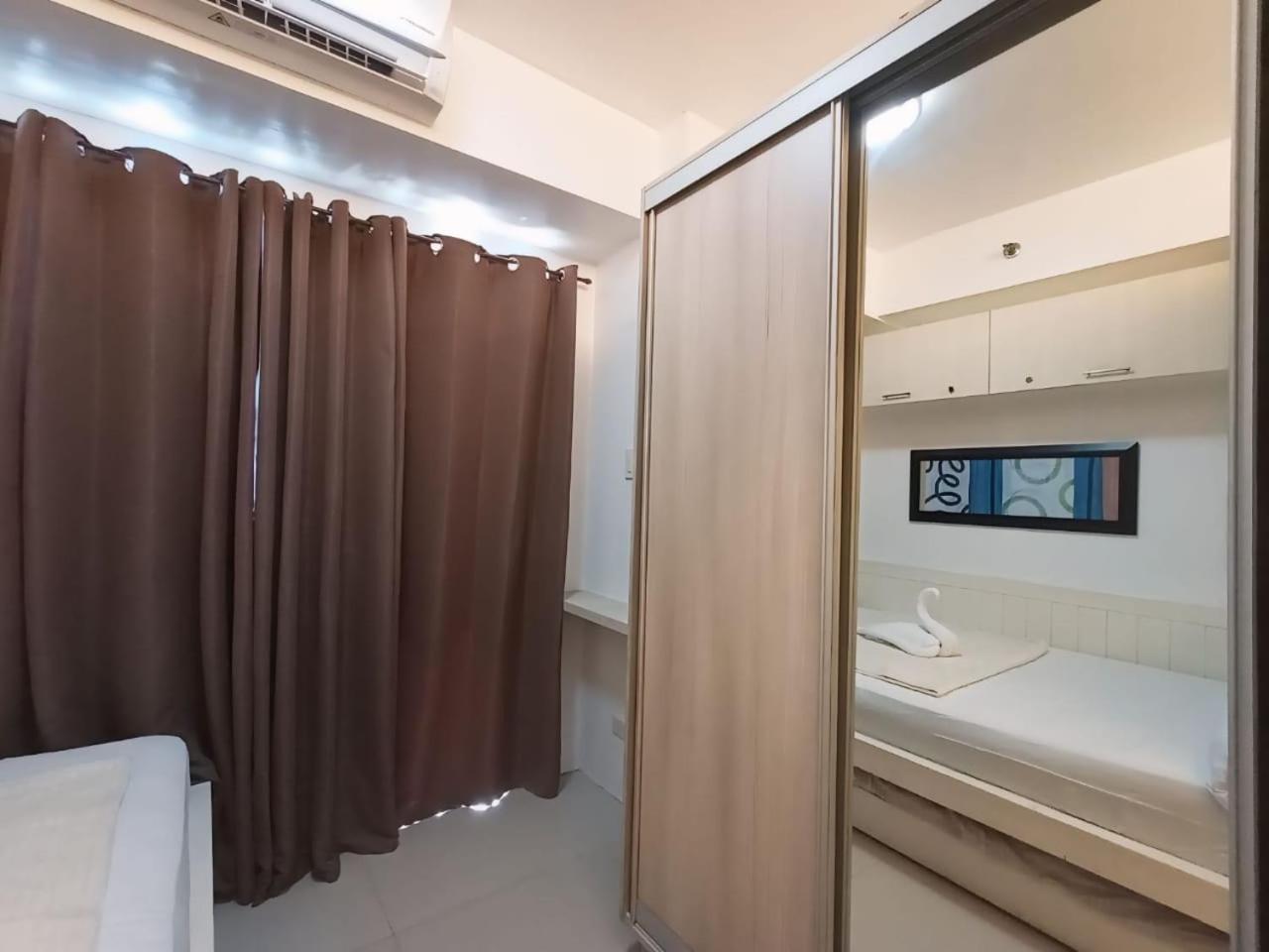 Sea Residences Moa Pasay City - Myra Condotel Пасай Екстериор снимка